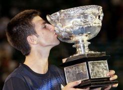 Đoković triumphs at Australian Open