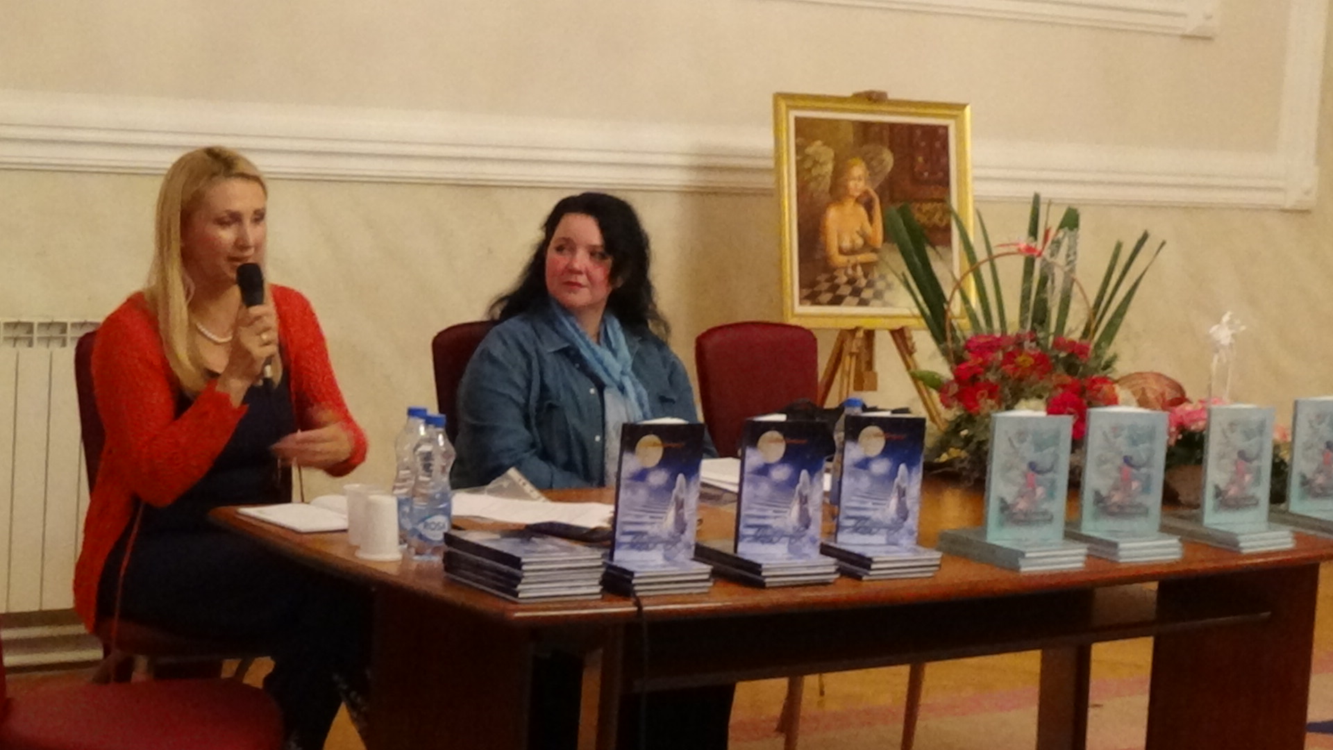 U Bogatiću 15 . juna 2018 . godine  održana je promocija dve pesničke  knjige Milane Davidović  : Dva pupoljka jedne ruže ,  đerdani od stihova ...