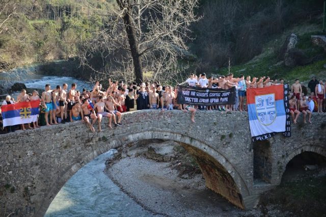 Danas je Bogojavljenje - plivanja za Časni krst širom Republike Srpske, Crne Gore i Srbije