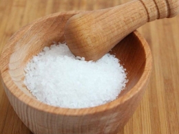 Пуно соли у храни буквално убија веома ВАЖНУ СТВАР у вашем стомаку