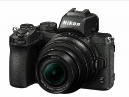 Nikon predstavio Z50