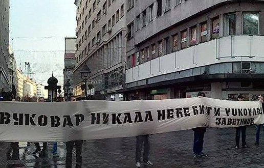 Заветници прекинули перформанс Жена у црном!