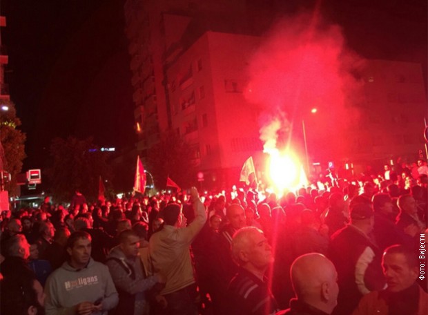 Подгорица: Преко 10.000 људи у протестној шетњи