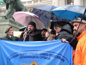 Uspešno održan protest protiv GMO ispred Skupštine!