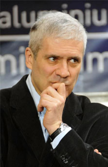 Тадић је велеиздајник