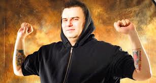 Милан Тарот узвраћа ударац