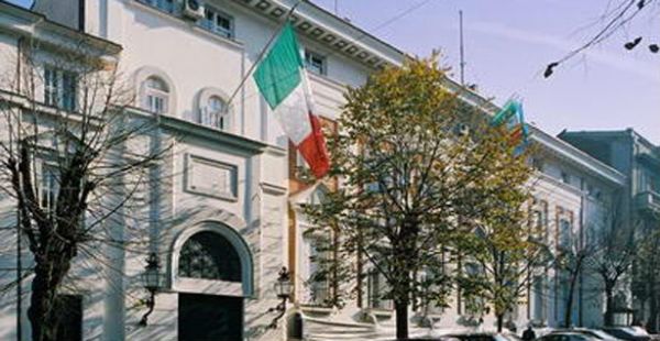 У Москви претучен помоћник амбасадора Холандије