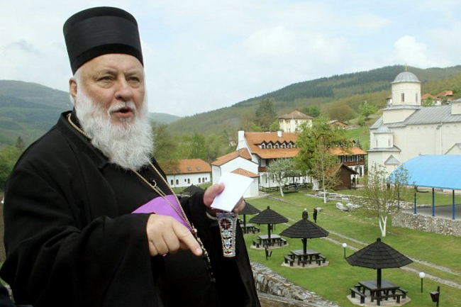 Филарет: Црна Гора и Србија само бале о ЕУ, а народ све сиромашније живи због ЕУ