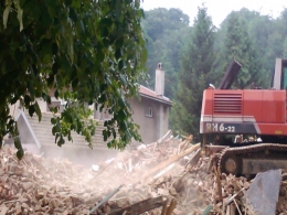 На Видовдан немилосрдно се руше темељи, затиру корени сведока најславније српске историје Комплекса касарни 17. пука у Ваљеву 