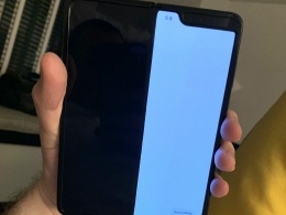 Galaxy Fold od 2000 eura se već pokvario