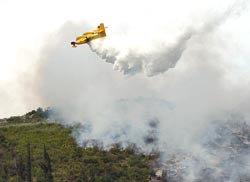 Srpski avioni stigli u pomoć Grčkoj