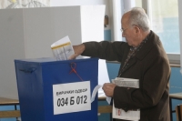 Tri miliona birača bira između 8.000 kandidata