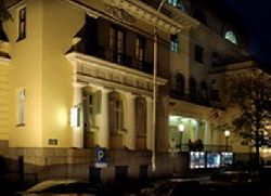 Вероватно, многи од вас, поштовани слушаоци, били сте 16. и 17. октобра гости Дана савременог руског филма у Руском дому у Београду