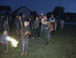 Ватрогасци гасили српске обичаје