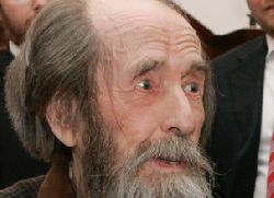 У Москви преминуо истакнути руски писац, добитник Нобелове награде за књижевност Александар Солжењицин