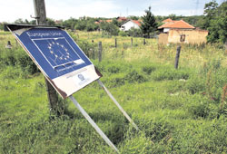 Suspendovana Rikerova odluka