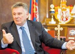 Министри, уговори и крађе