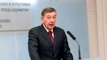 Скандал по рецепту Хариса Силајџића