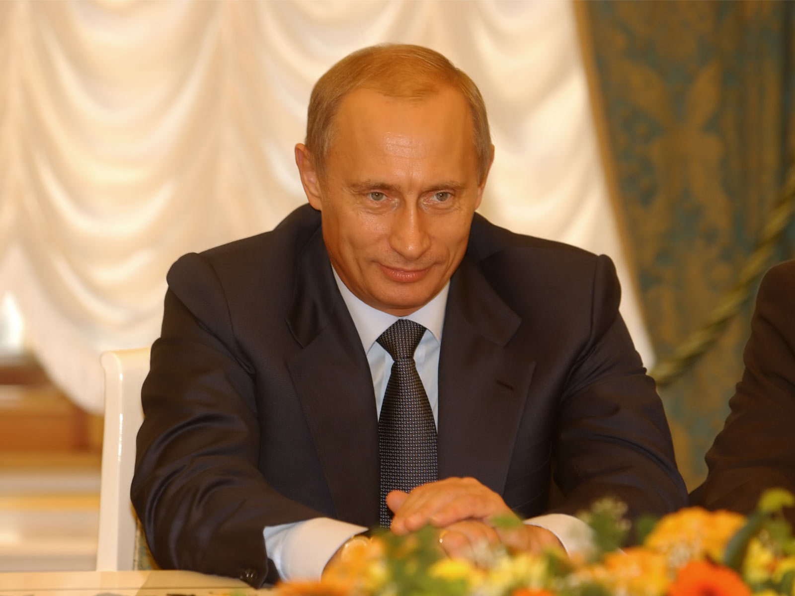 Путин могао да се кандидује на изборима 2012.