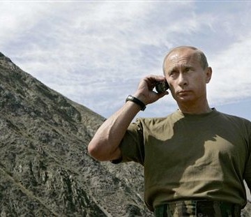 ИН4С сазнаје : Путин припремио захтјев за повратак српске војске и полиције на Космет