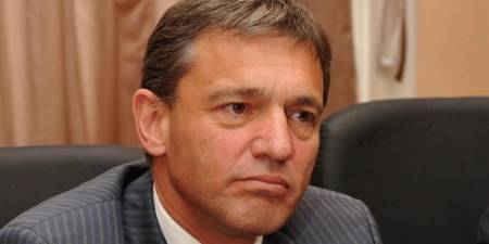 Нервозни окупатори и љути квислинзи