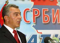 Побједом ћу ујединити све