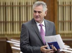 Николић оснива нову странку
