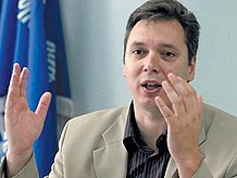 Вучић се прикључио Николићу